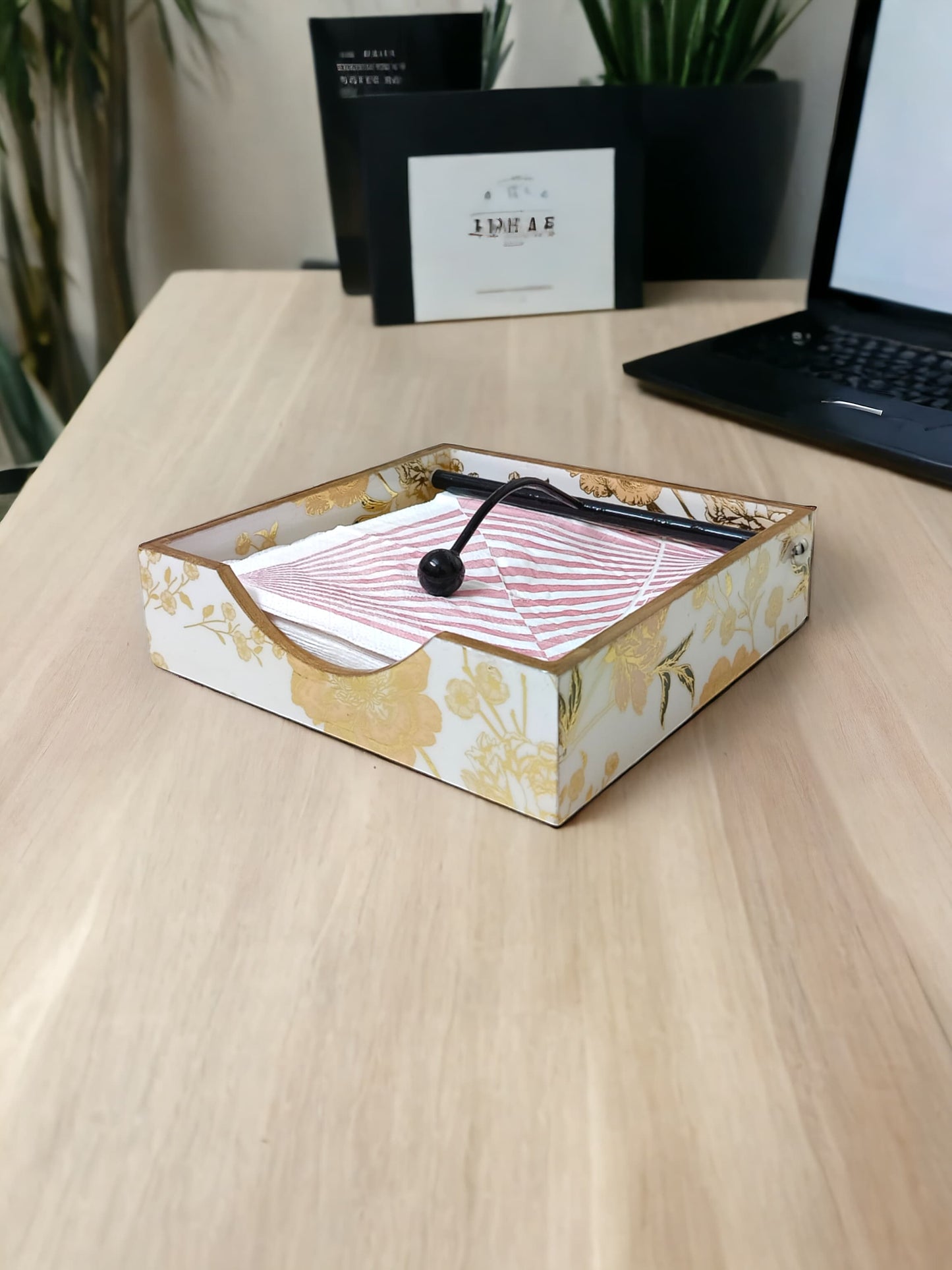 Premium Quality Tissue Holder LD-302