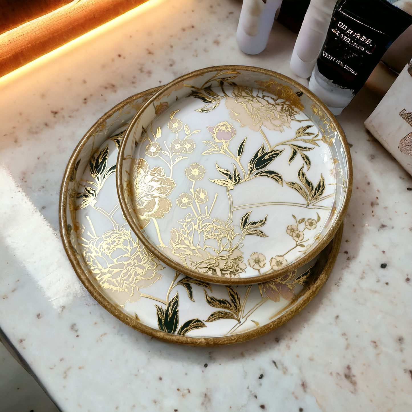 Round Wooden Serving Trays. LD-103.