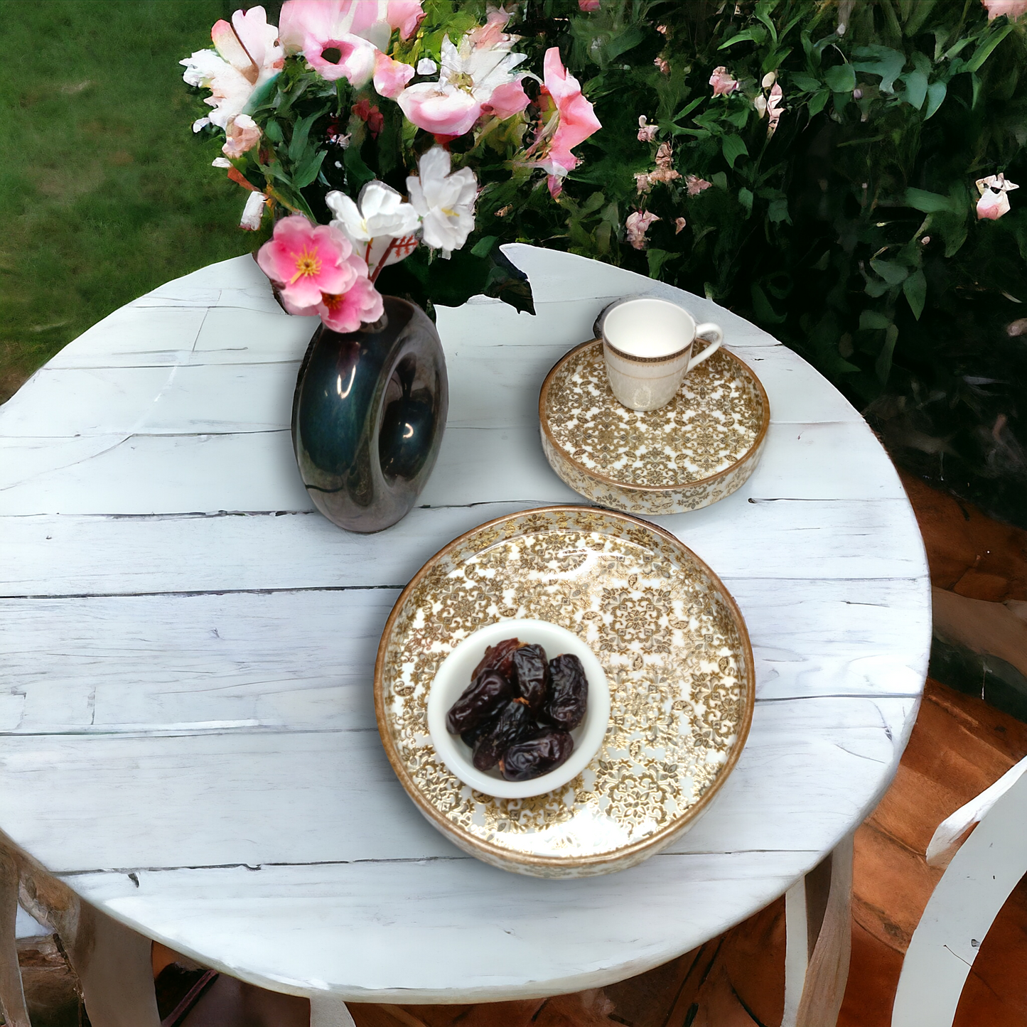 Round Wooden Serving Trays. LD-101.