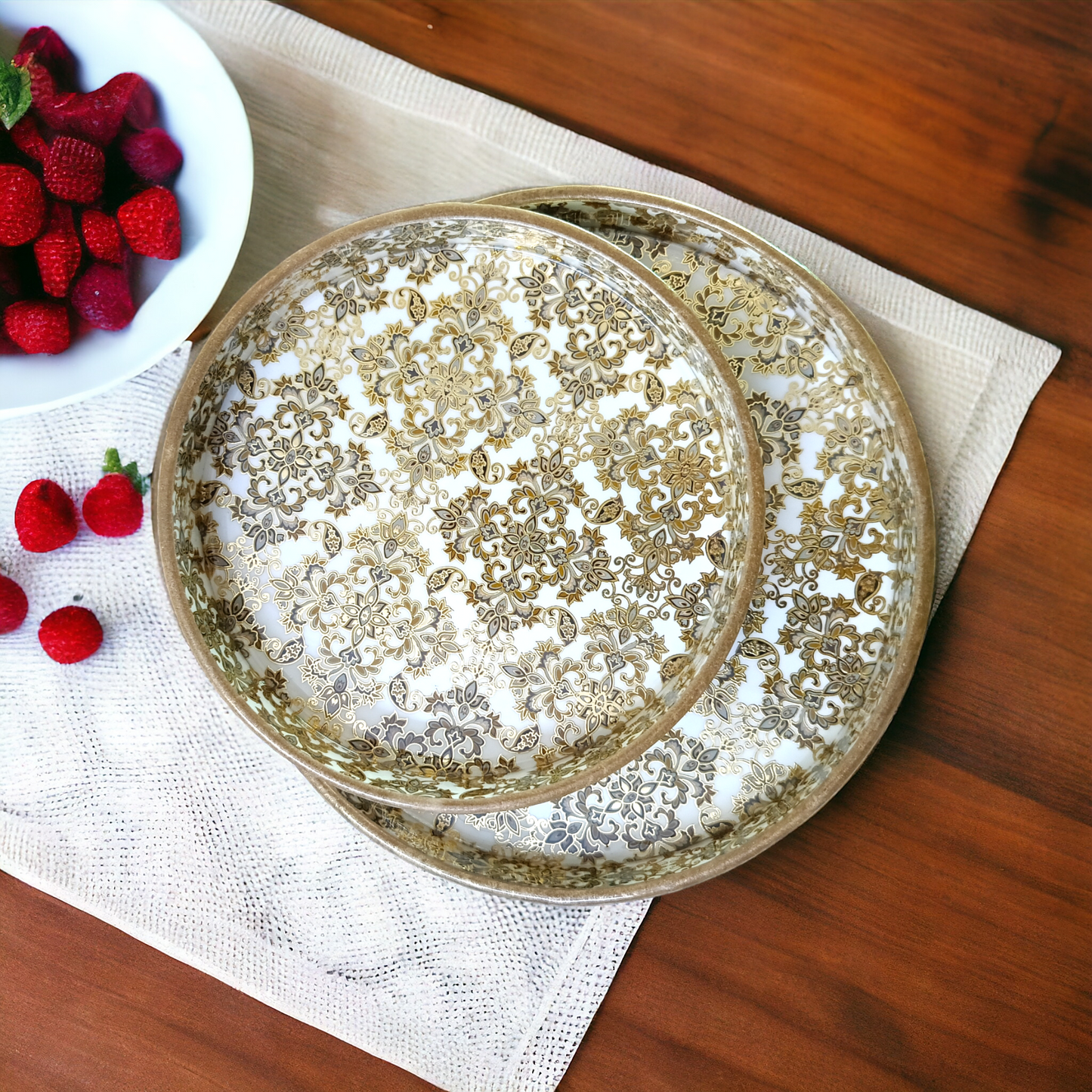 Round Wooden Serving Trays. LD-101.