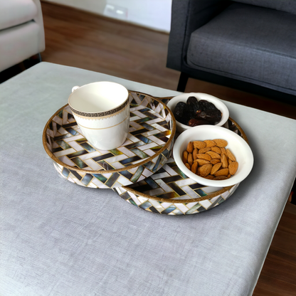 Round Wooden Serving Trays. LD-104.