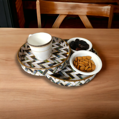 Round Wooden Serving Trays. LD-104.